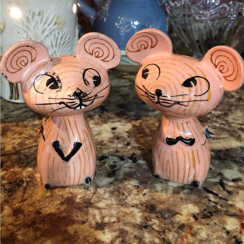Vintage 1950’s Holt Howard Merry Mice Salt and pepper shakers